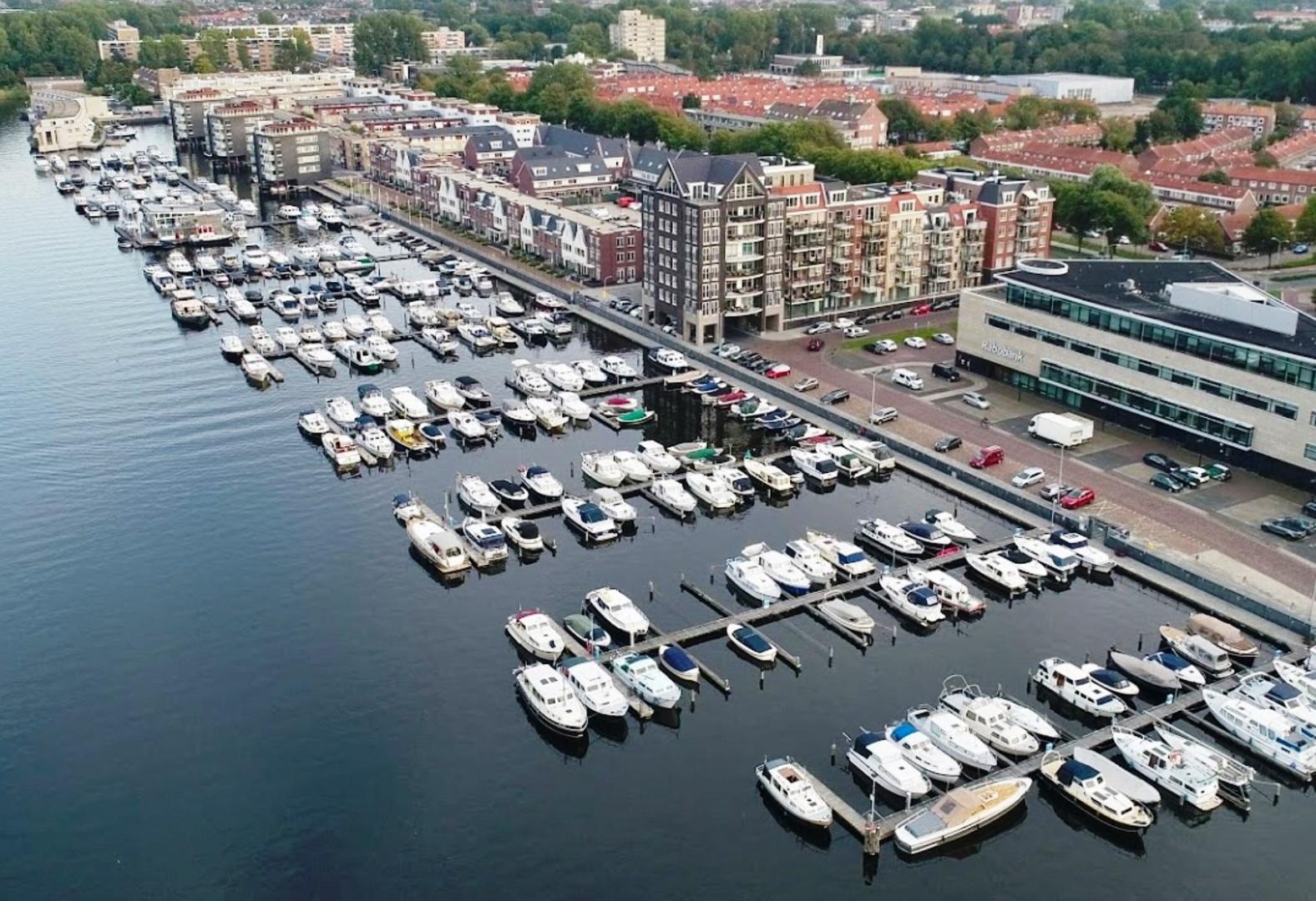 yachthaven uitgeest